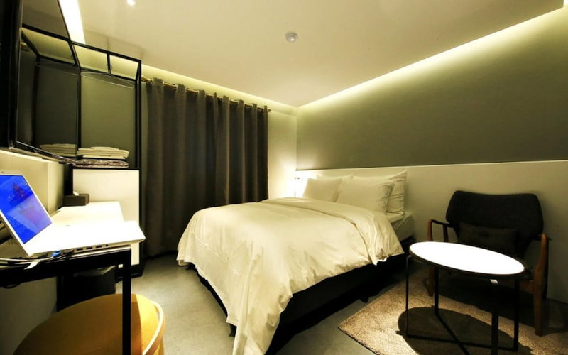 Hotel California Samsung, Seoul, South Korea