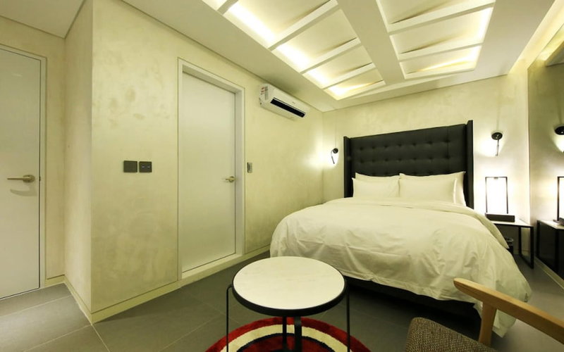 Hotel California Samsung, Seoul, South Korea