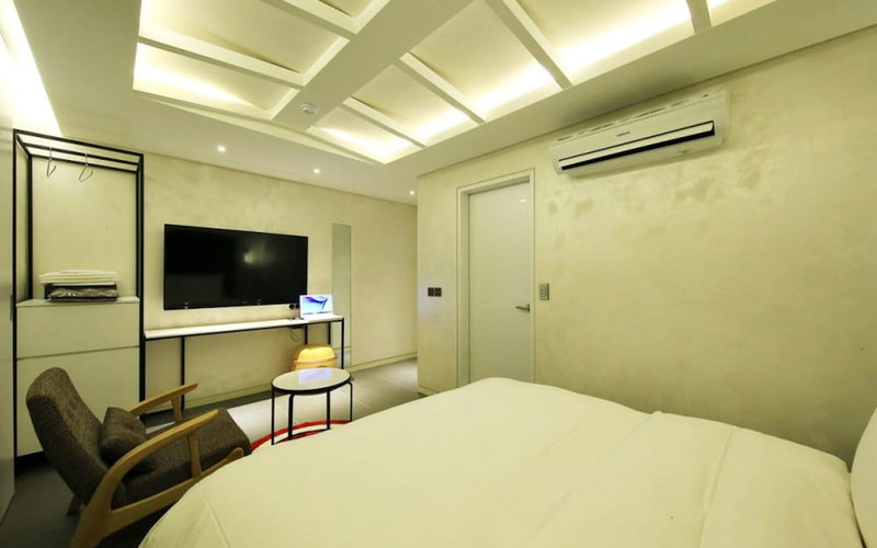 Hotel California Samsung, Seoul, South Korea