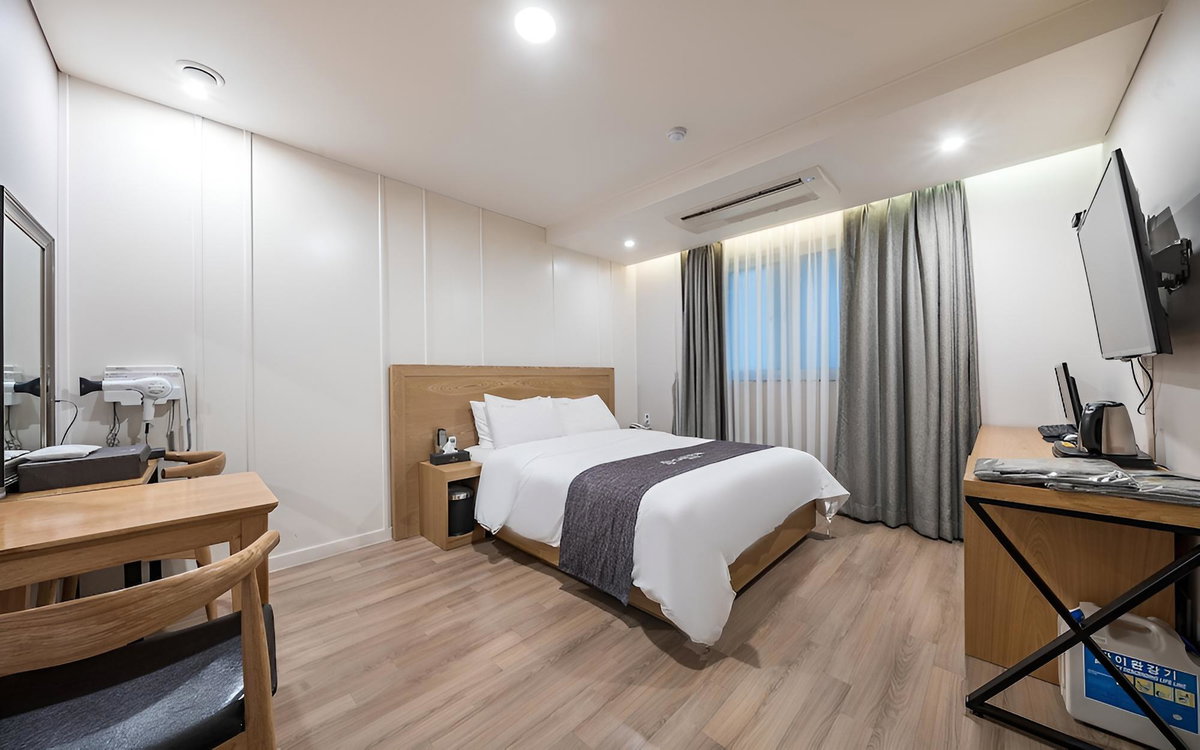 Bundang Carlton, South Korea
