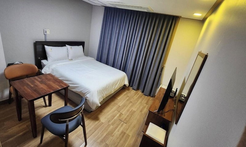 Daecheon Mud Beach Hotel, Boryeong, South Korea