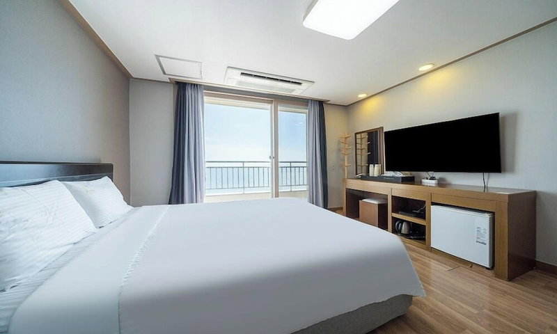 Daecheon Mud Beach Hotel, Boryeong, South Korea