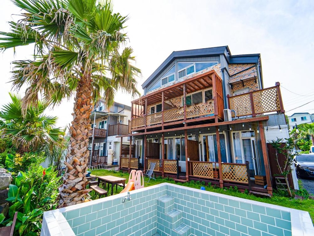 Hotel · Jeju Haebaragi Pension, Seogwipo
