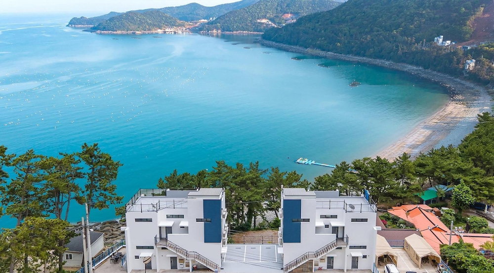 Yeosu Sea&blue Family Pension, South Korea