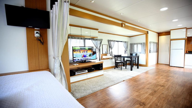 Seogwipo Pyoseoncaravan, Seogwipo, South Korea