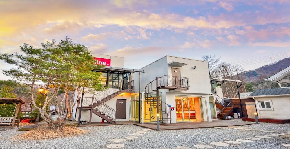 Hotel · Gapyeong Colline Pension, Gapyeong