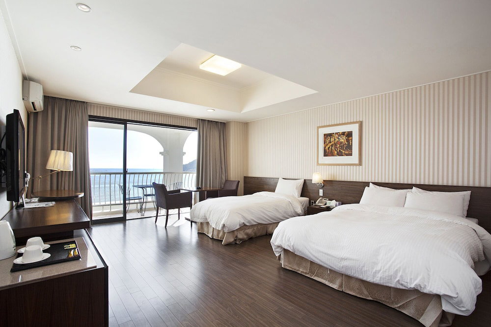 Hotel · Song Jung Hotel, Busan