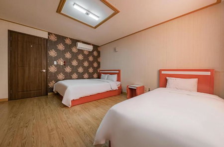 Happy Hotel, Jeju, South Korea