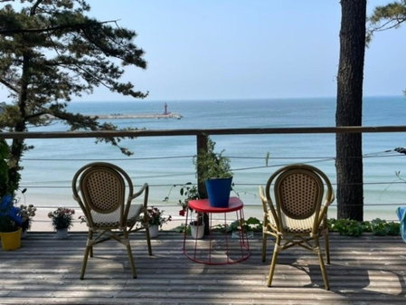 Taean Leo Minbak, Taean, South Korea