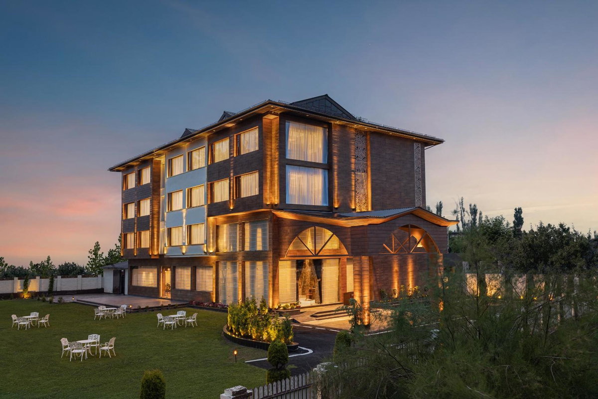 WelcomHeritage Grand, Srinagar, India