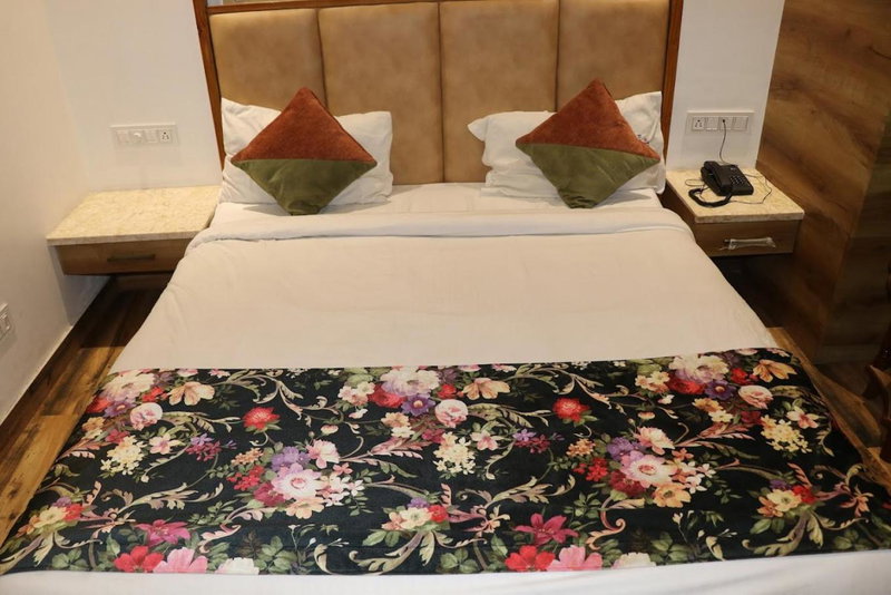 Hotel RV Golden A Few Steps from Golden Temple, Amritsar, India