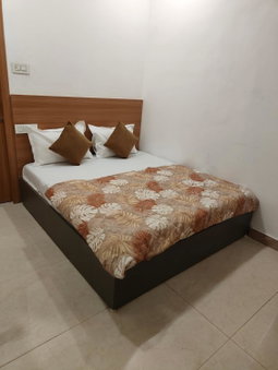 Golden Oak- 5 min walk from golden temple, Amritsar, India