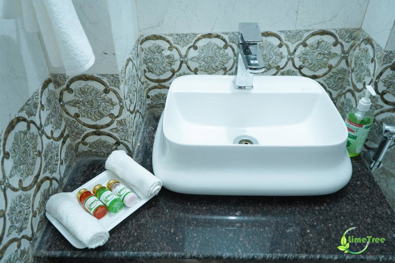 Lime Tree Hotel Near 32nd Avenue Sector 29 Gurgaon, Gurgaon, India
