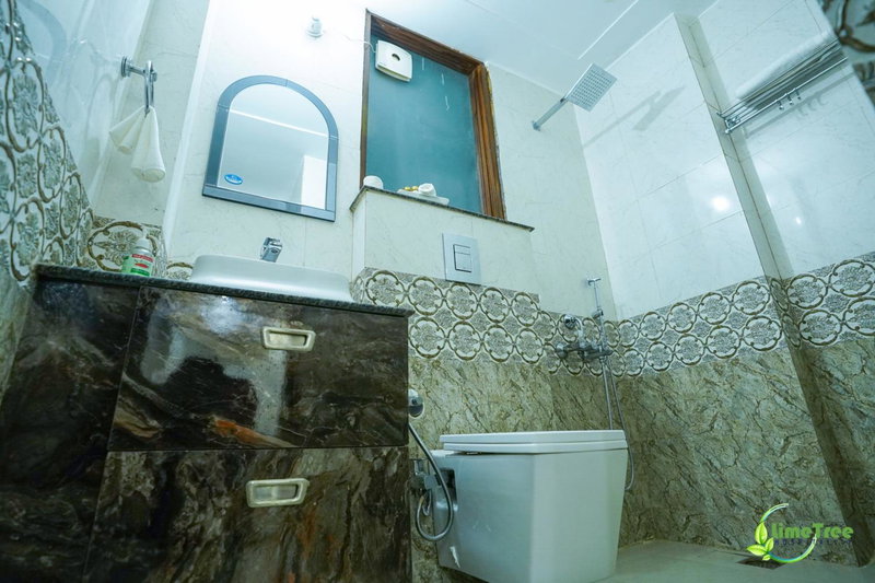 Lime Tree Hotel Near 32nd Avenue Sector 29 Gurgaon, Gurgaon, India