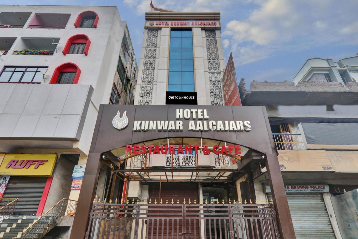 Super Townhouse Kankarbagh Formerly Kunwar Alcajars, India