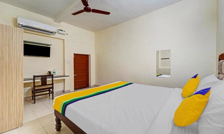 Itsy Hotels Green Villa, 2 Km From Rock Beach, Puducherry, India