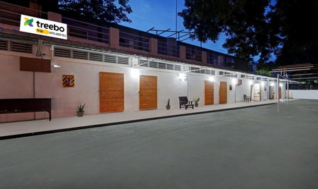 Itsy Hotels Green Villa, 2 Km From Rock Beach, Puducherry, India
