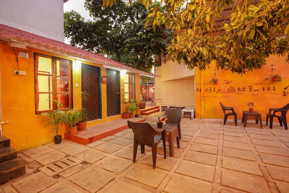 Flora Ecostay, India