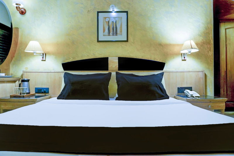 Townhouse Oak JM Road Formerly Krishna presidency, Pune, India