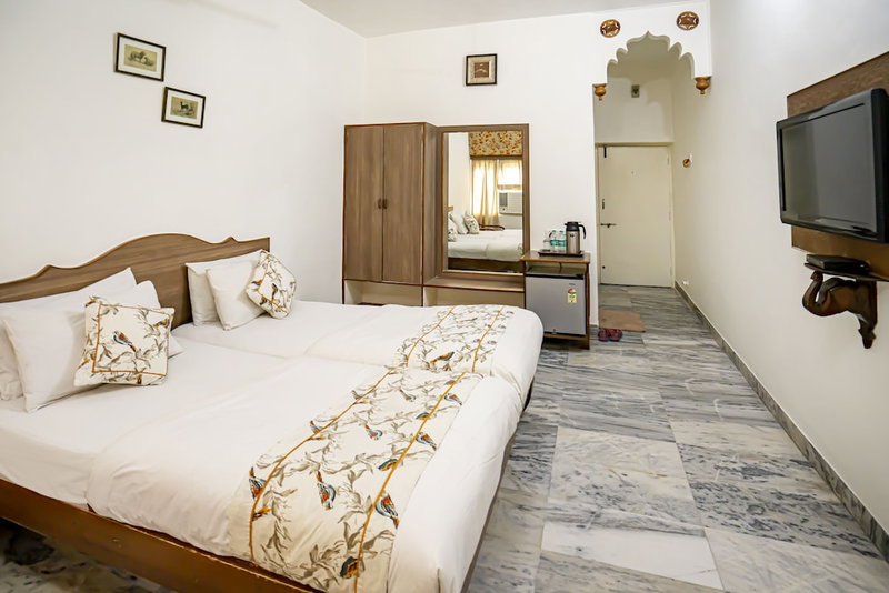 Hotel Chandrawati Palace, Abu Road, India