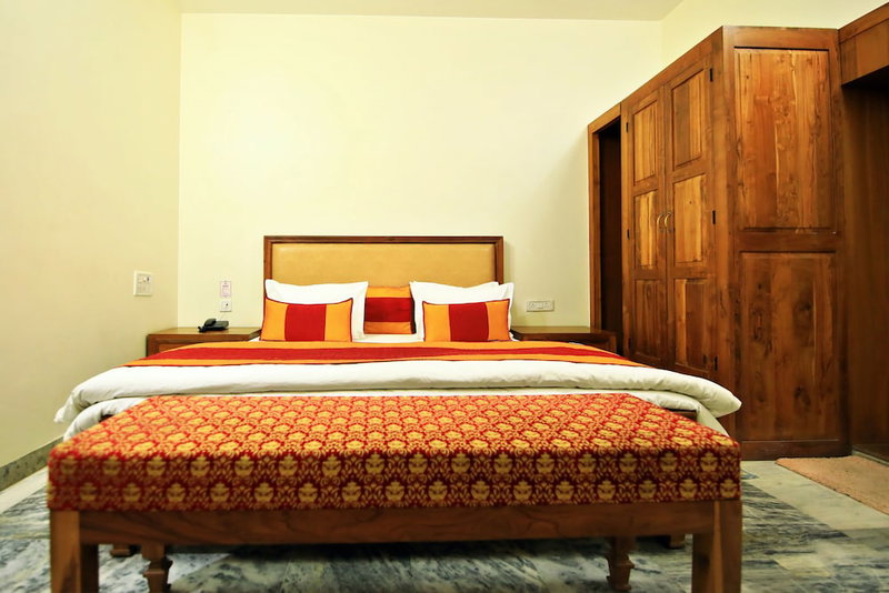 Hotel Chandrawati Palace, Abu Road, India