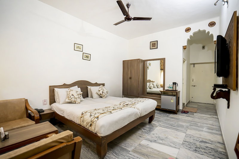 Hotel Chandrawati Palace, Abu Road, India