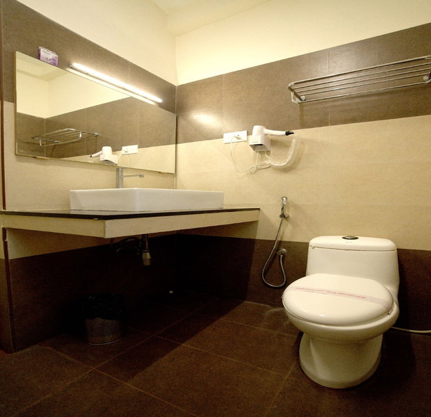 Blossoms Hotel and Service Apartment, Chennai, India