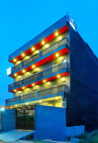 Hotel Red York, Noida, India
