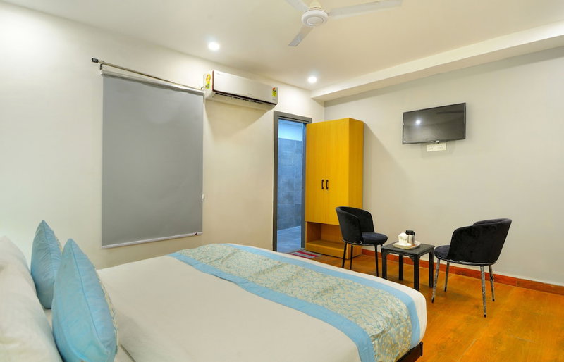 Hotel Red York, Noida, India