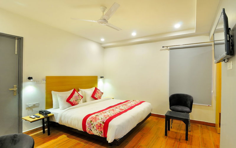 Hotel Red York, Noida, India