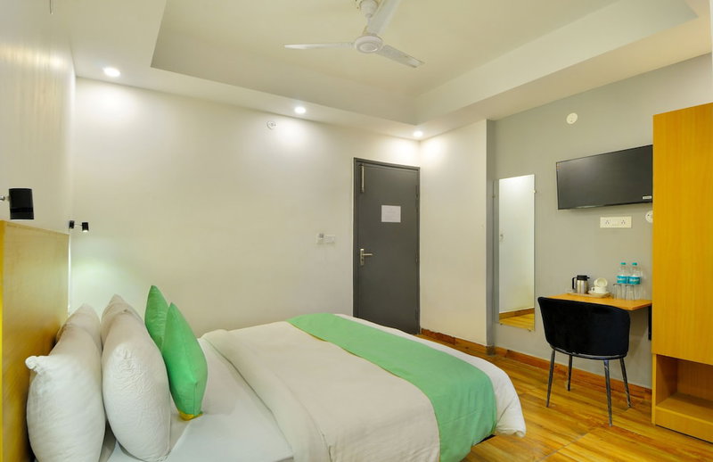 Hotel Red York, Noida, India