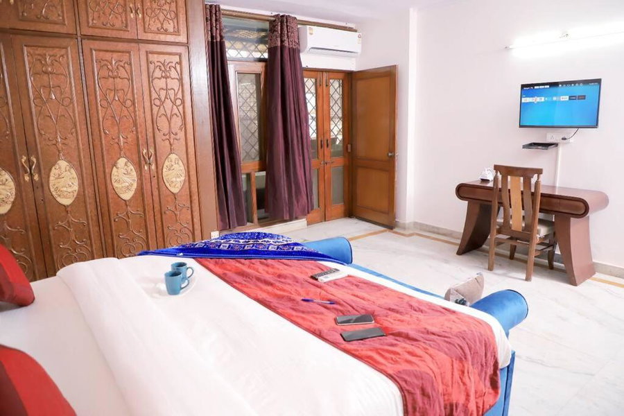Fortune Home Service Apartment,2Bhk, D-198,SAKET, New Delhi, India