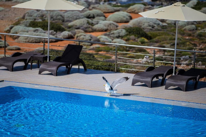 Nanakis Beach Luxury Apartments, Stavros, Greece