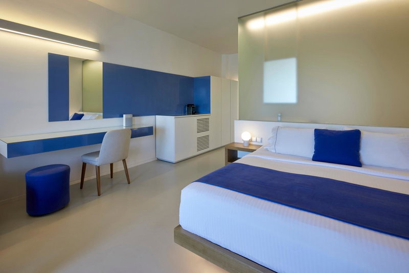 Alti Santorini Luxury Suites, Megalokhori, Greece