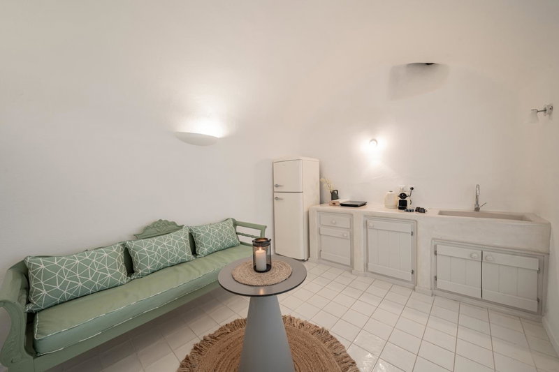 Luna Santorini Suites, Pirgos, Greece