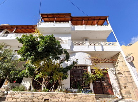Keramos, Zarós, Greece
