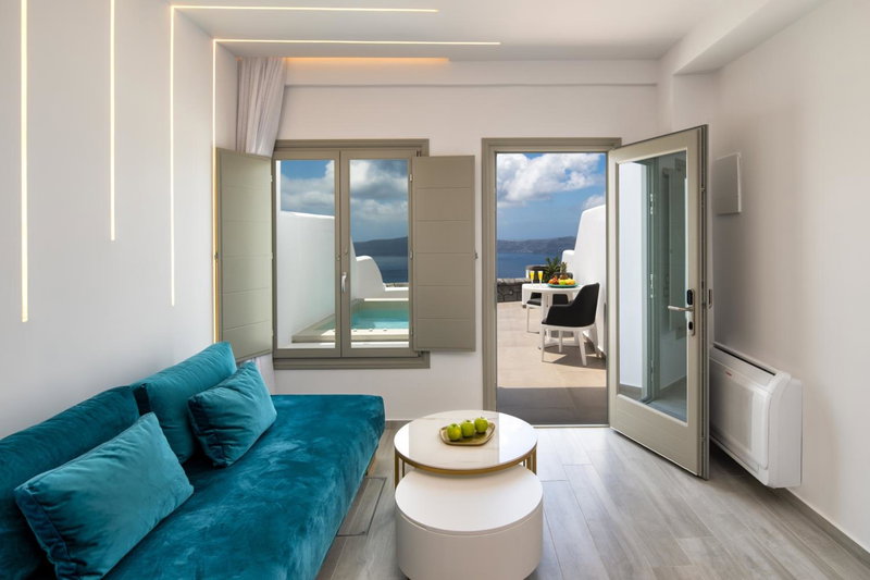 Aura Suites, Firostefani, Greece