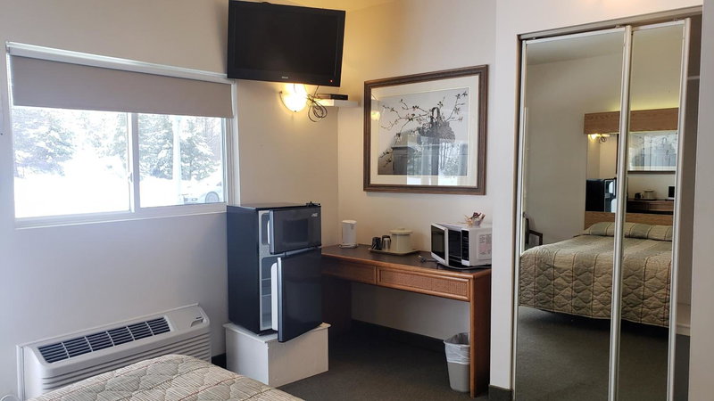 Calabogie Motor Inn, Calabogie, Canada