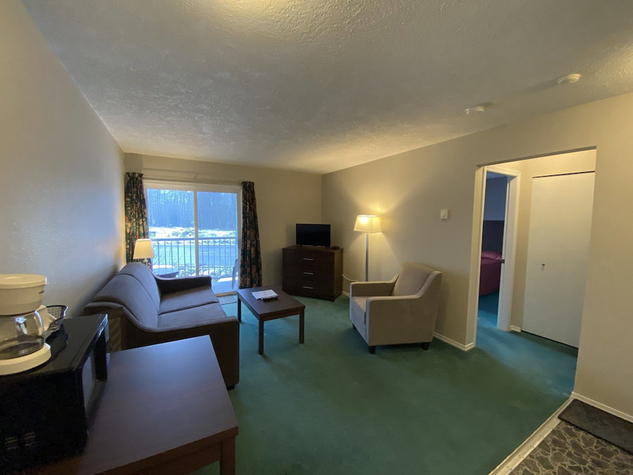 Lake Cowichan Lodge, Lake Cowichan, Canada