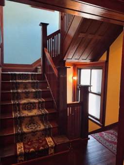 Arundel Mansions Hotel, New Westminster, Canada