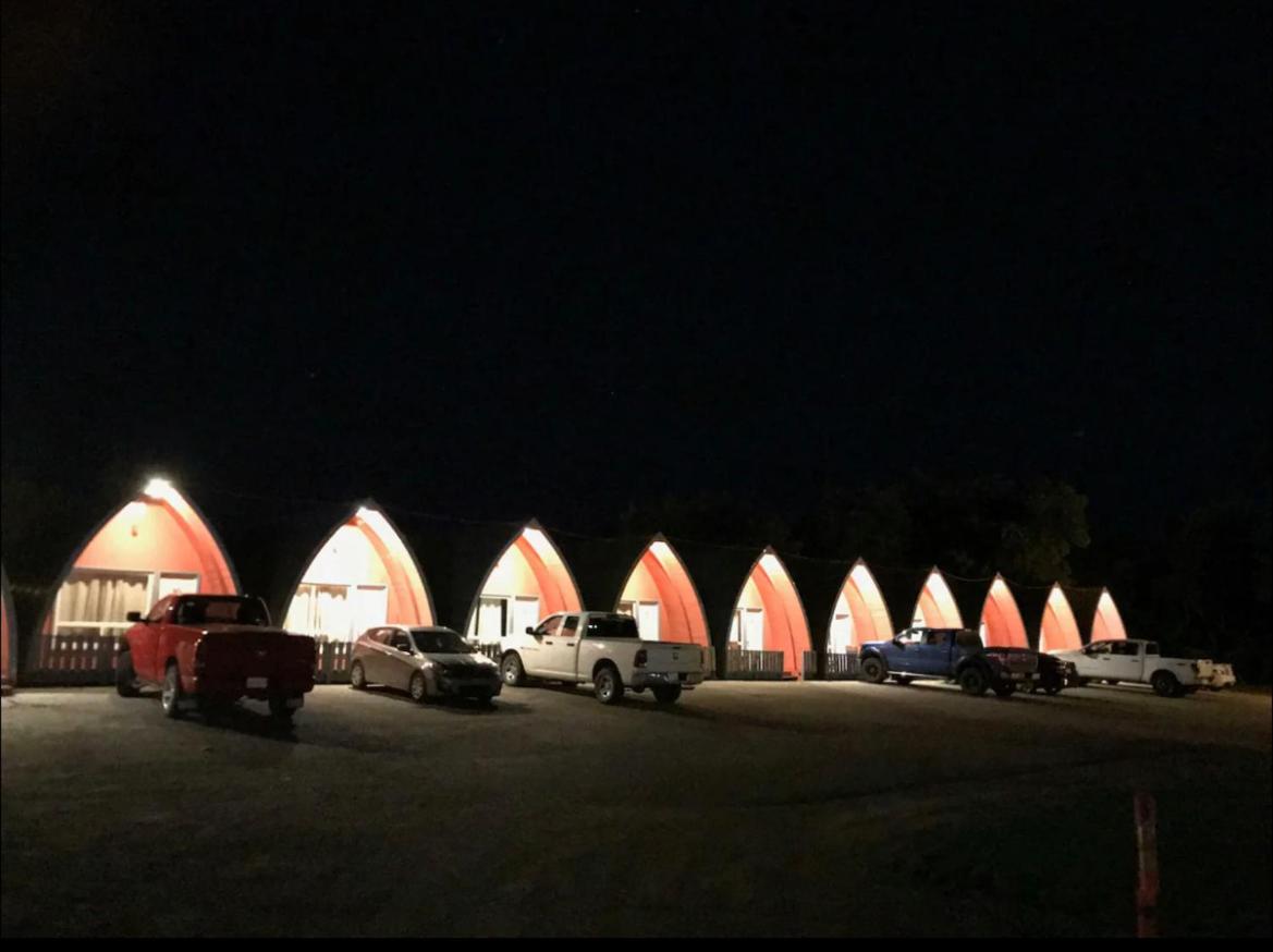 The little chalet motel, Canada