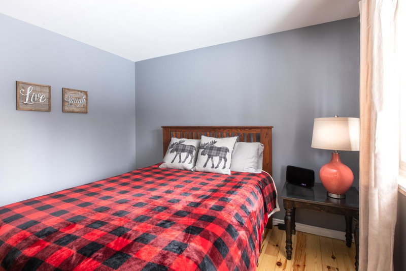 4 Bedroom Rustic Chalet, Blue Mountains, Canada