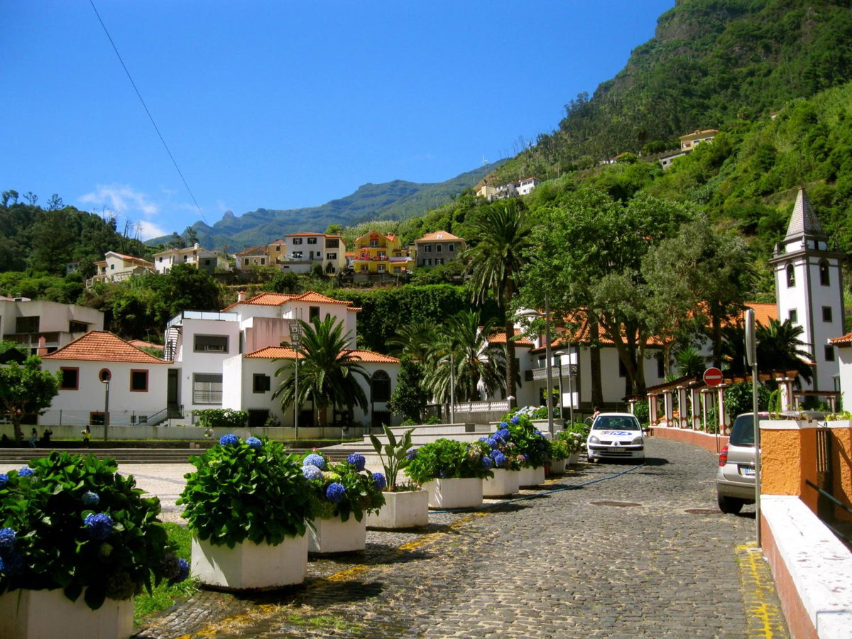 Madeira Surf Lodge, Portugal