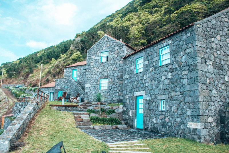 Abrigo da Cascata - Casas de Campo - São Jorge, Calheta, Portugal