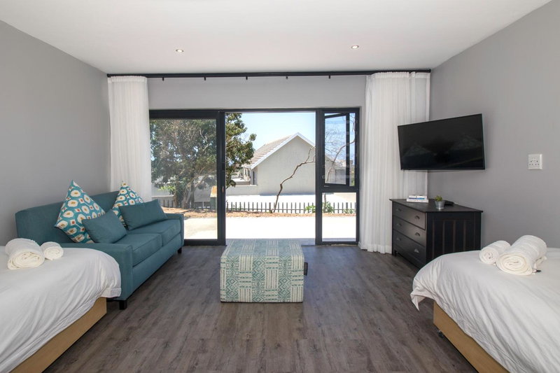 Sky Blue Guest House, Kenton on Sea, South Africa