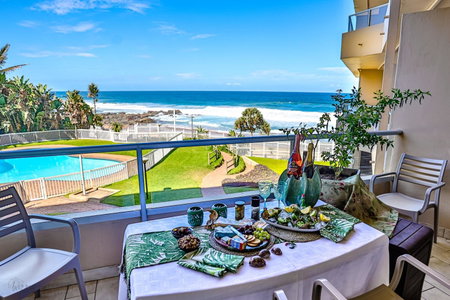 Sands Beach Breaks Luxury Beach Front Ballito, Ballito, South Africa