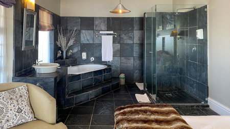 Sir Roys Guesthouse At The Sea, Port Elizabeth, South Africa