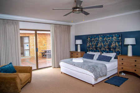 Great White Accommodation, Kleinbaai, South Africa