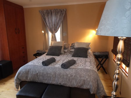 Old Mill Lodge, Working Ostrich Farm & Restaurant, Oudtshoorn, Oudtshoorn, South Africa