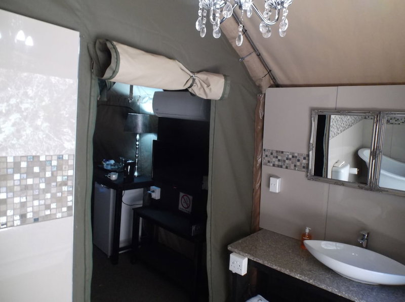 Old Mill Lodge, Working Ostrich Farm & Restaurant, Oudtshoorn, Oudtshoorn, South Africa